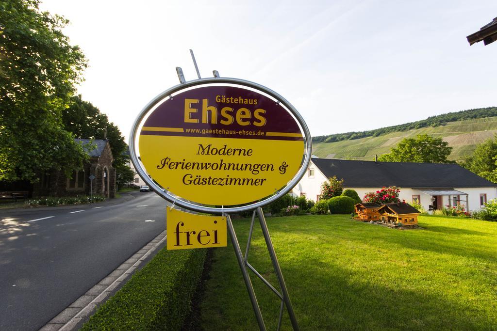 Gaestehaus Ehses แบร์นคาสเทล-คืสท์ ภายนอก รูปภาพ