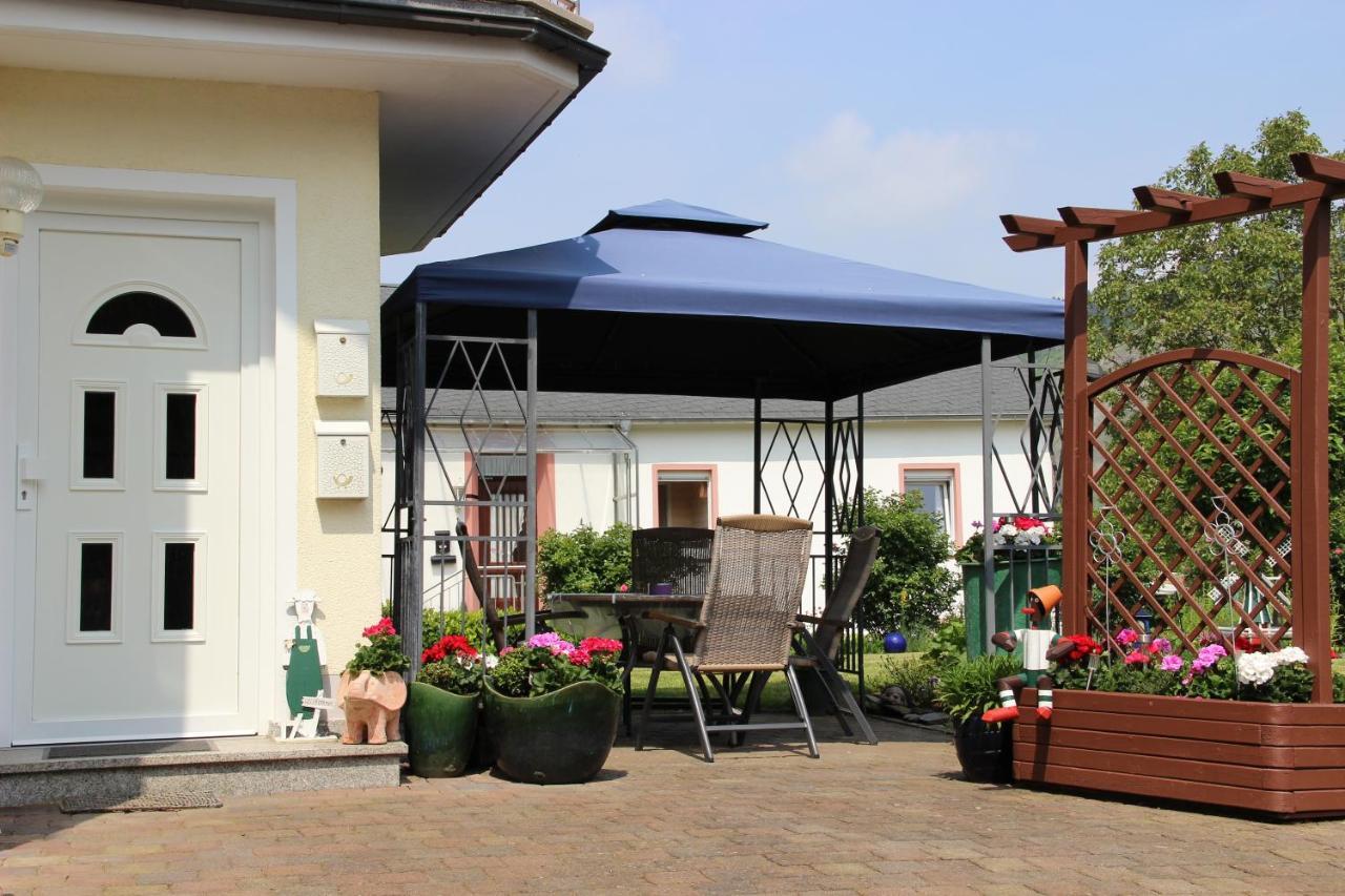 Gaestehaus Ehses แบร์นคาสเทล-คืสท์ ภายนอก รูปภาพ
